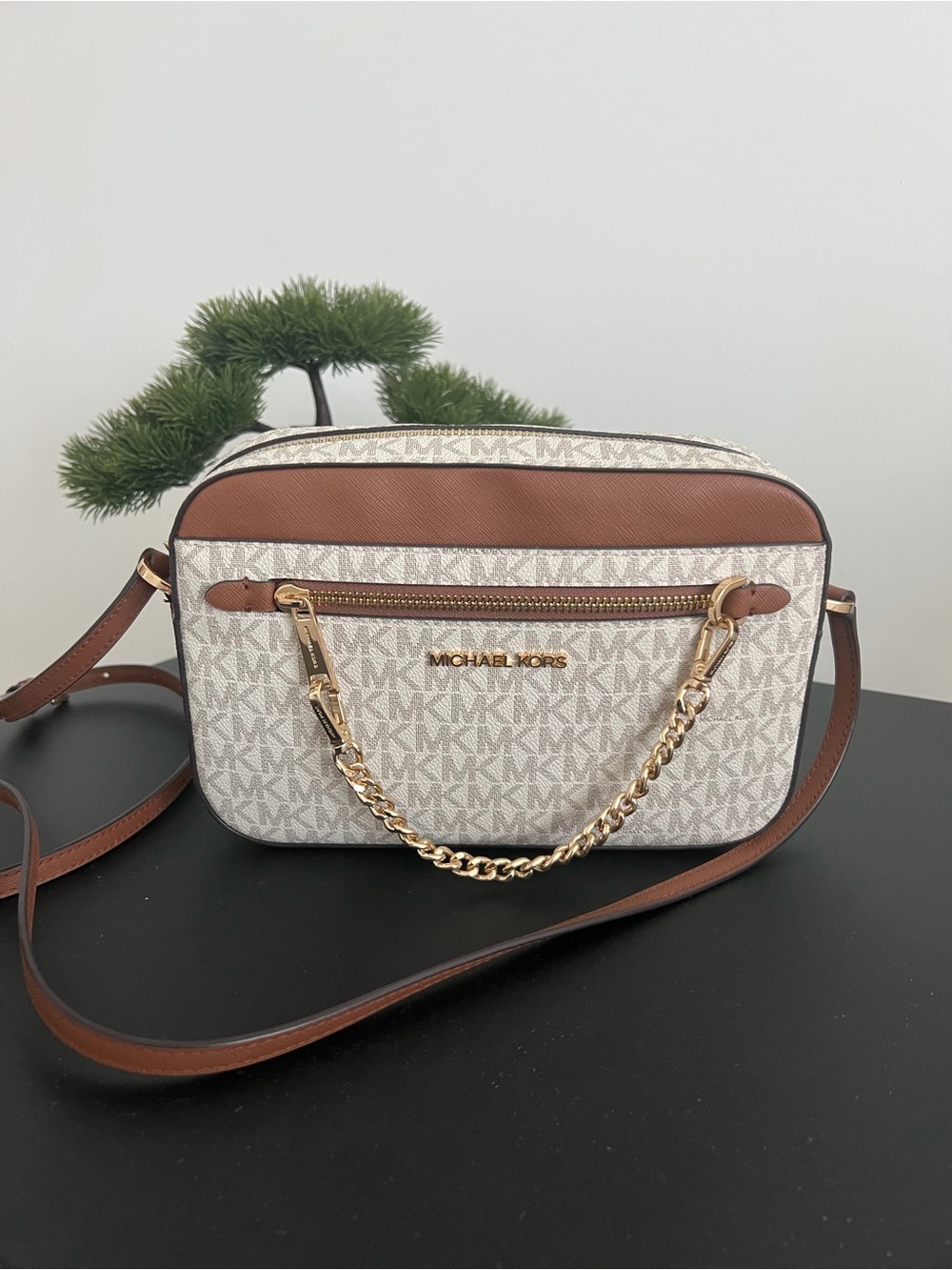 Michael Kors Cream/ Brown Signature Chain Crossbody